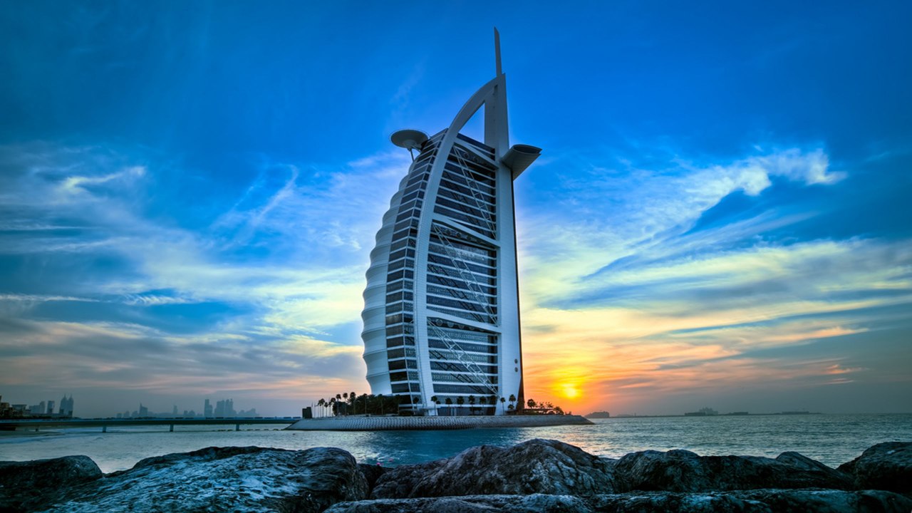 Burj Al Arab Dubai - World s Most Luxurious 7 Star Hotel | Full Documentry