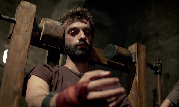 Poyraz Karayel 64. Bölüm - Poyraz, işkenceye maruz kalıyor!