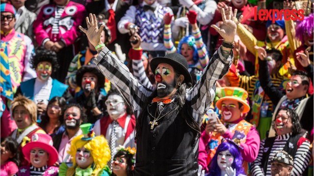 Mexique : face aux creepy clowns, les gentils clowns répliquent