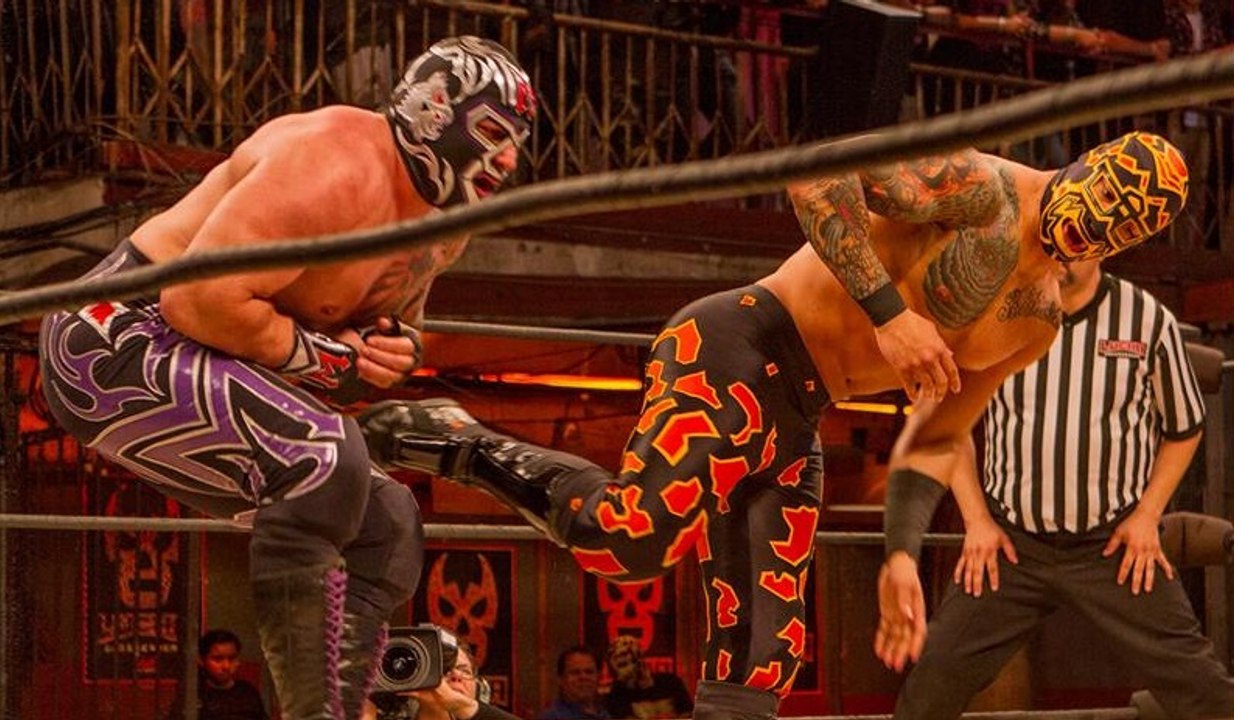 Mil Muertes vs. Prince Puma - Lucha Underground 10-19-16