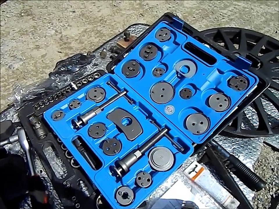 AUDI A6 4B BREMSBELÄGE WECHSELN