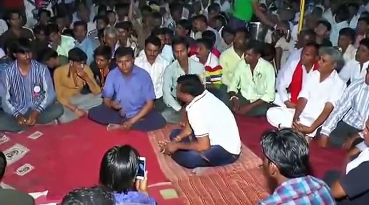 Mahakali Ke Bhav me aakar kati apni jibh
