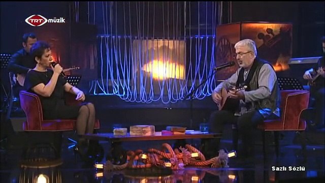 Esat Kabaklı - Uyan Sunam (Canlı Performans)