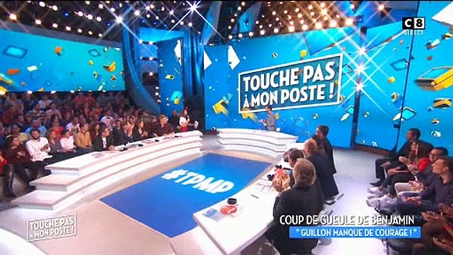 La miss météo du Grand Journal débarque en plein direct sur le plateau de TPMP - Regardez