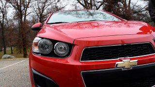 Regular Car Reviews: 2013 Chevrolet Sonic