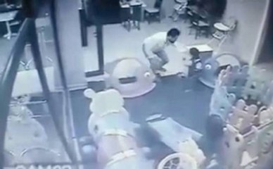 Ordulu Cani, 2,5 Yaşındaki Çocuğu Garsona Sinirlendiği İçin Dövmüş!