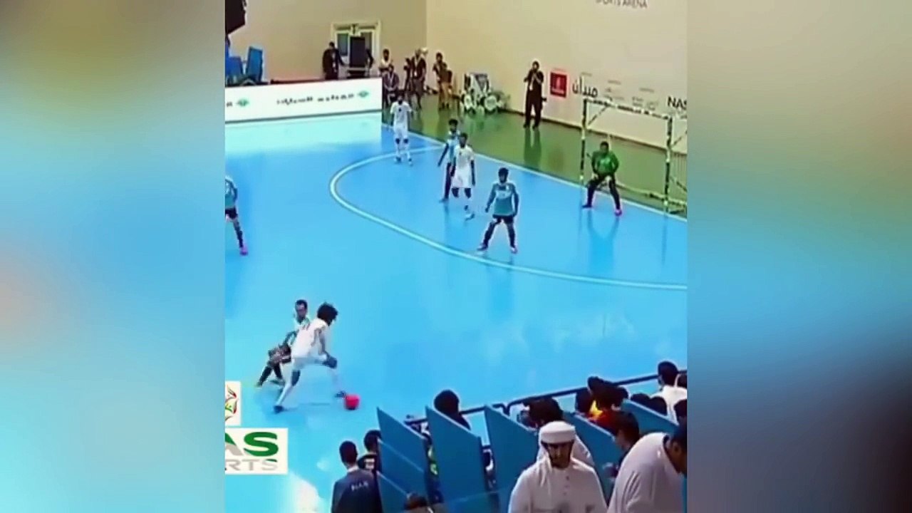 New 2016 Funny Football Vines-Goals,Skills,Fails