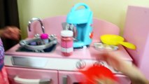 MAGIC KITCHEN! Cooking at the KidKraft Kitchen with Whiffer Sniffers & Pretend Play Blender Surprise