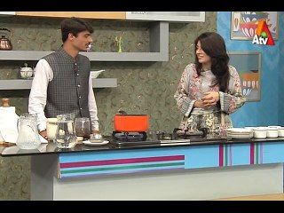 Chai wala reaction on Photographor Jiah Ali - Mehekti Morning