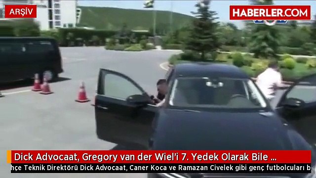 Dick Advocaat, Gregory van der Wiel'i 7. Yedek Olarak Bile Yazmadı
