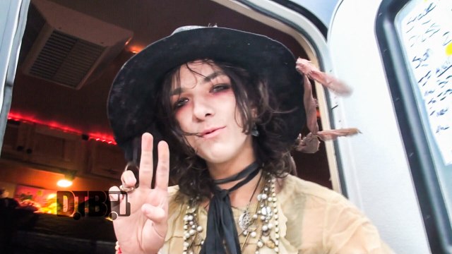 Palaye Royale - BUS INVADERS Ep. 1053 [Warped Edition 2016]