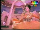 Hum Geet Ga Rahay Hain - Teri Surat Meri Aankhen - From DvD Mala Begum Vol. 1