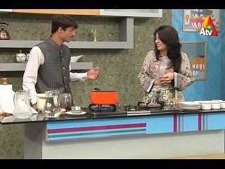 Chai wala reaction on Photographor Jiah Ali - Mehekti Morning