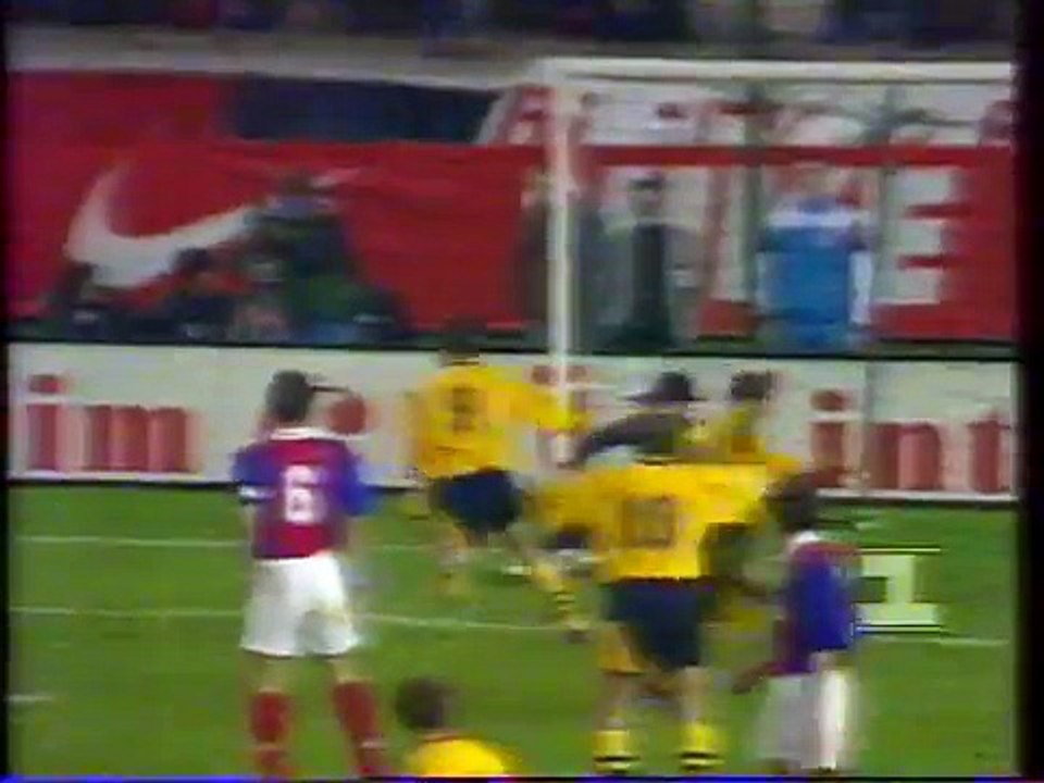 29.03.1994 - 1993-1994 UEFA Cup Winners' Cup Semi Final 1st Leg Paris Saint-Germain 1-1 Arsenal