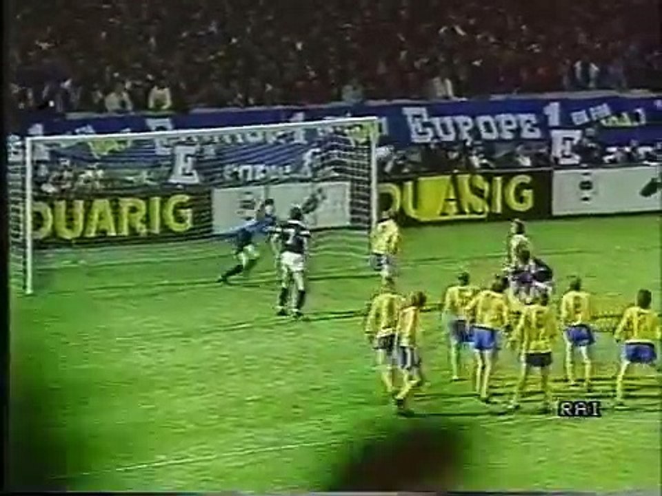 08.04.1987 - 1986-1987 UEFA Cup Winners' Cup Semi Final 1st Leg Bordeaux FC 0-1 1. FC Lokomotive Leipzig