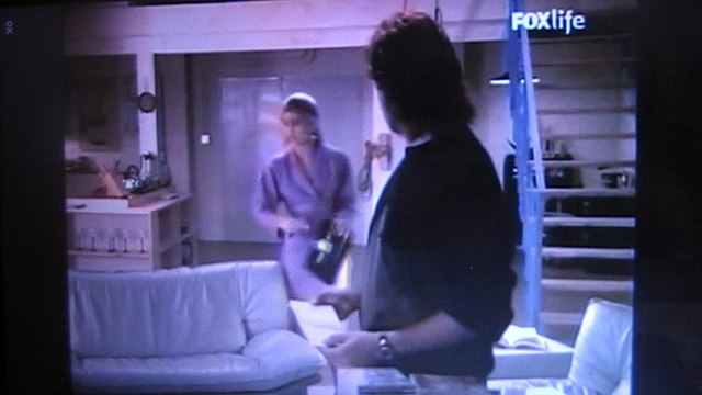 Cote Ouest (video en français) - Tom qui se fait pardonner auprès de Paige