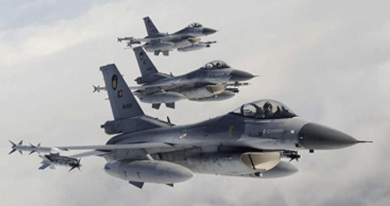 Diyarbakır 2. Hava Kuvvet Komutanlığı'na Savaş Uçağı Takviyesi Yapıldı