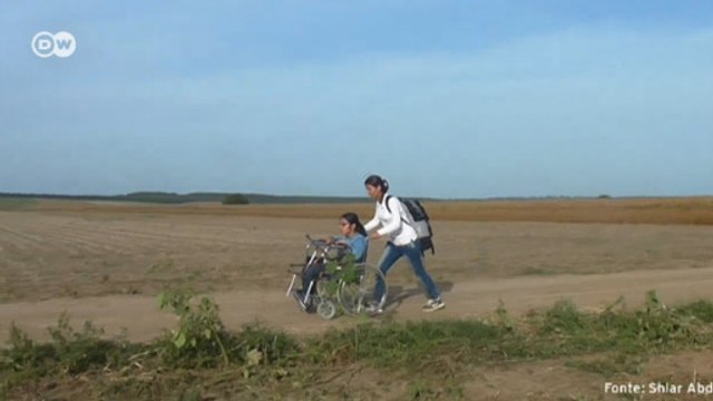 6 mil quilômetros de fuga numa cadeira de rodas