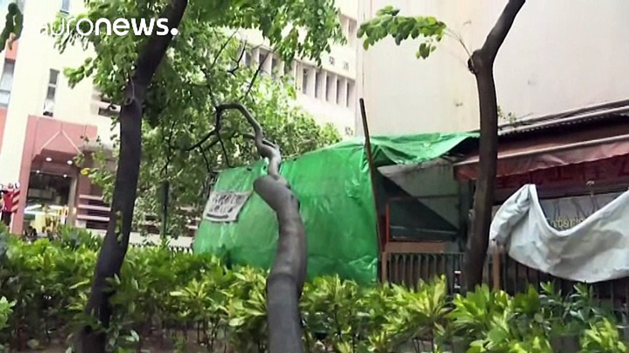 Taifun: Viele Flüge nach Hongkong annulliert - LH fliegt