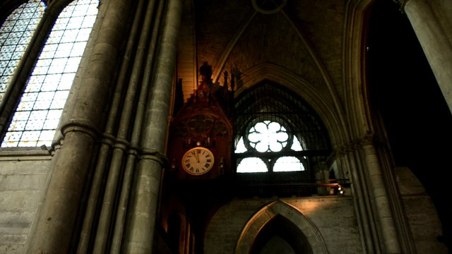 _DSC3302 Reims, horloge de la cathédrale de 1668 CLIP