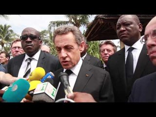 Nicolas Sarkozy sur les lieux de l'attentat de Grand-Bassam - 18 mars 2016