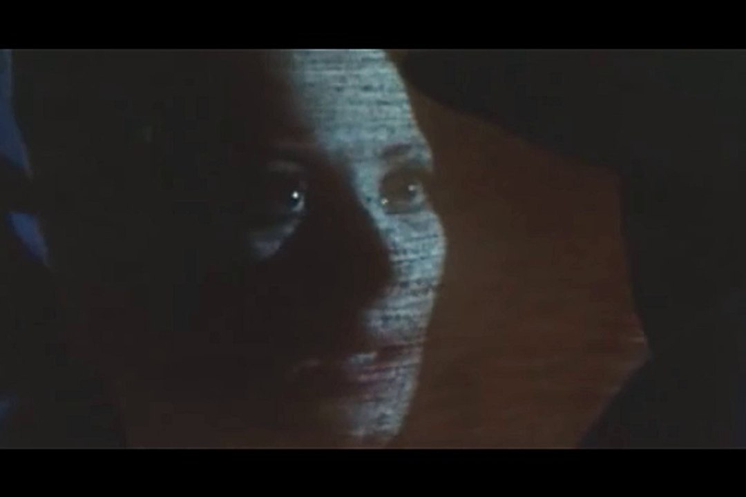 Perche Quelle Strane Gocce Di Sangue Sul Corpo di Jennifer? (1972)