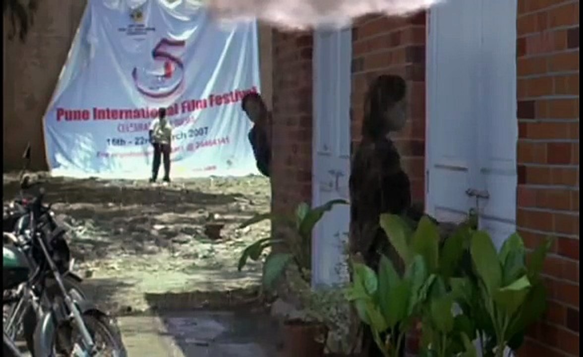 Kuch is Tarah - Atif Aslam - must watch!!!!