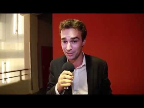 Les militants réagissent à l'issue du meeting de Nicolas Sarkozy à Bordeaux