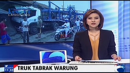 Download Video: Mengantuk, Truk Tabrak Warung