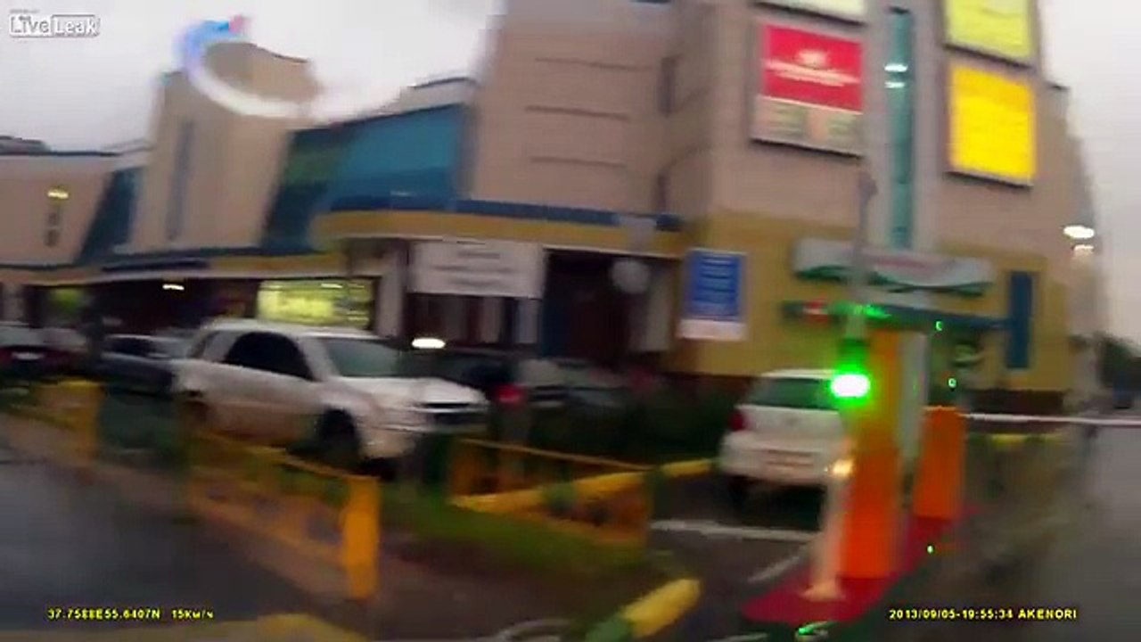 Lifting gate against drunken bicyclist