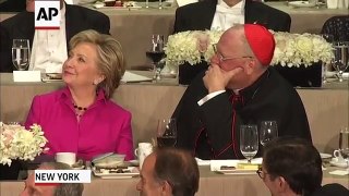 Trump Booed Over Clinton Jabs at Annual Dinner | USA Election News 2016