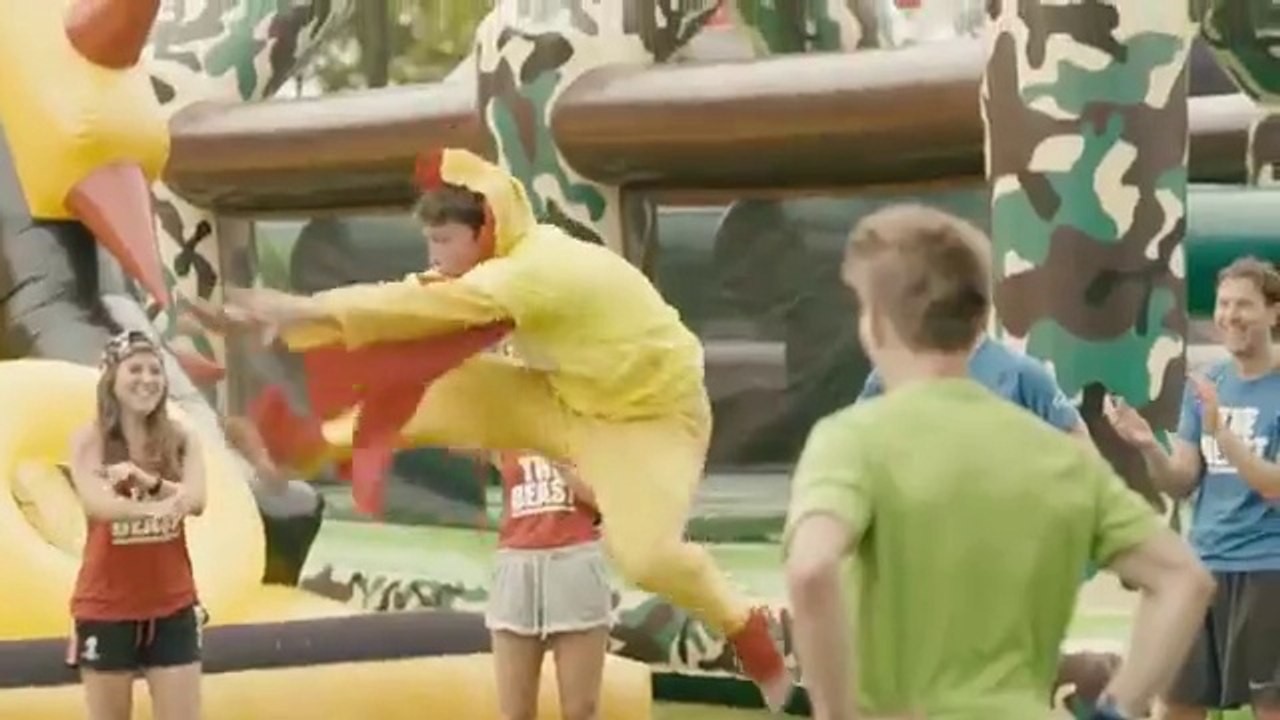 Une structure gonflable géante qui fait 272 mètres de long!