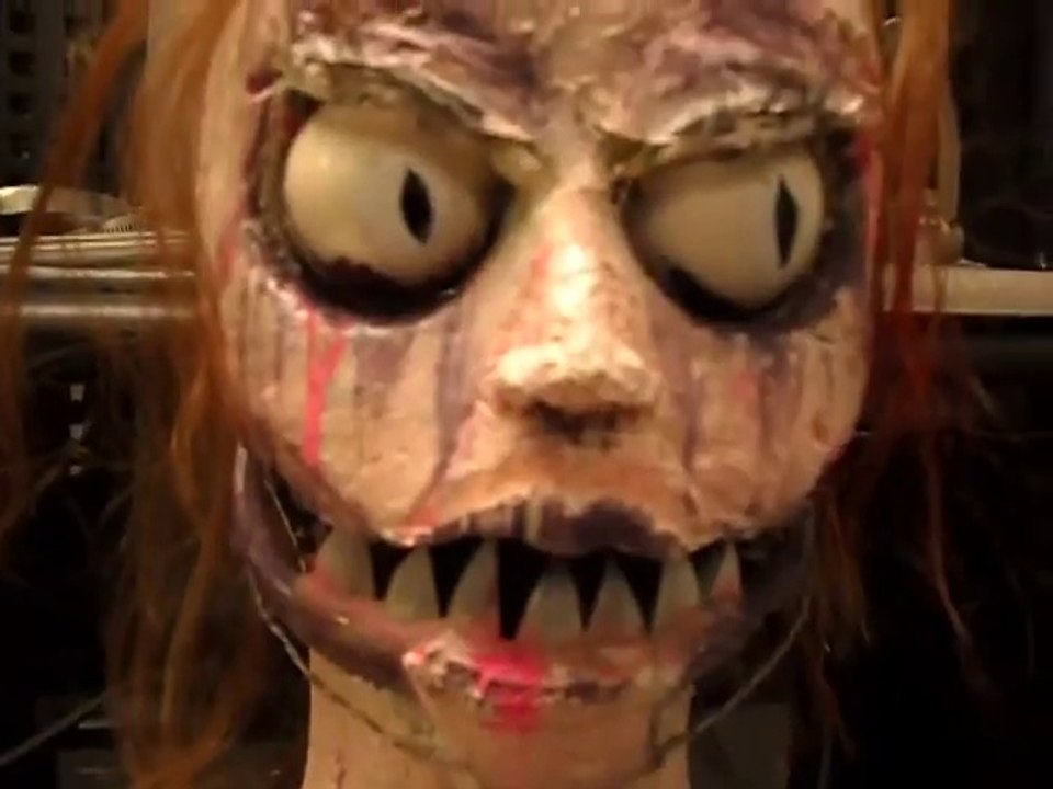 Flippant ce robot... Ca promet pour Halloween