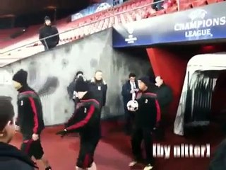 Ronaldinho Freestyle Show  [by nitter]