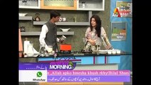 Famous Pakistani Chai Wala Arshad Khan making Chai in Live Show