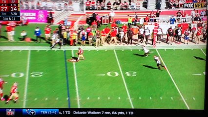 Announcer gives up on play, but DuJuan Harris has other ideas! Tampa at San Fran, 10/23/16