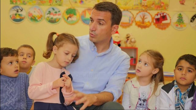 Veliaj, “leksion” fëmijëve për ndarjen e mbetjeve - Top Channel Albania - News - Lajme