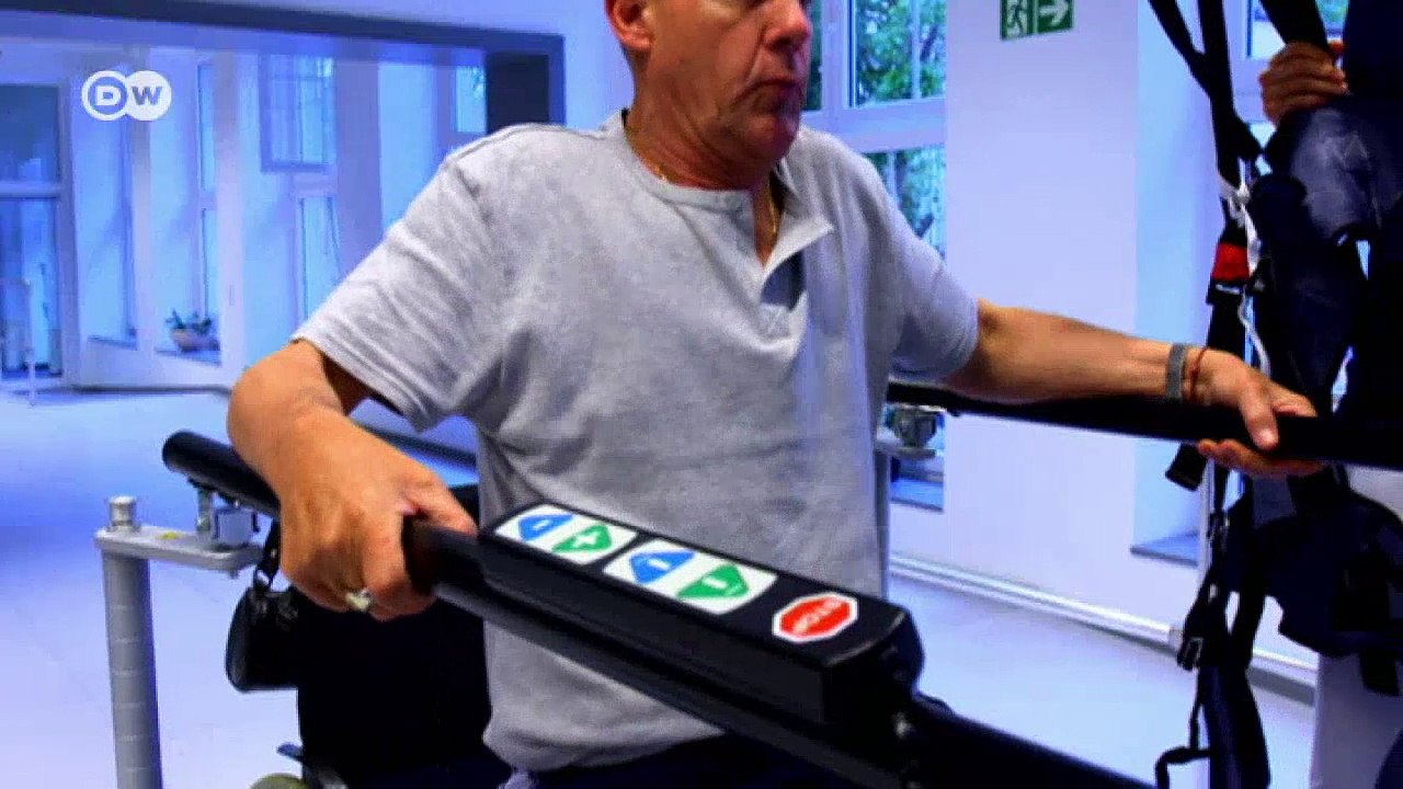 Laufen mit dem Exoskelett | Projekt Zukunft