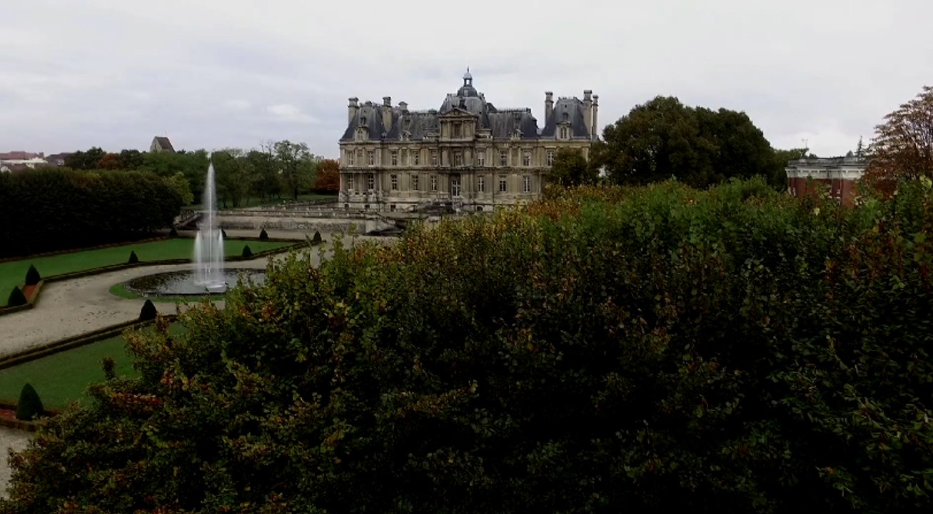 Château de Maisons à Maisons-Lafitte monument historique vue du ciel par Lionel Fouré