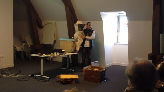 L'apiculture amateur sensibilise à la disparition des abeilles