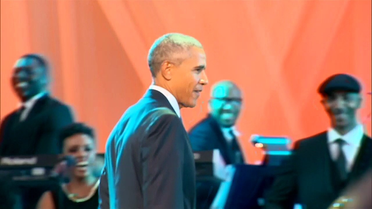 Obama hosts final BET music show at White House