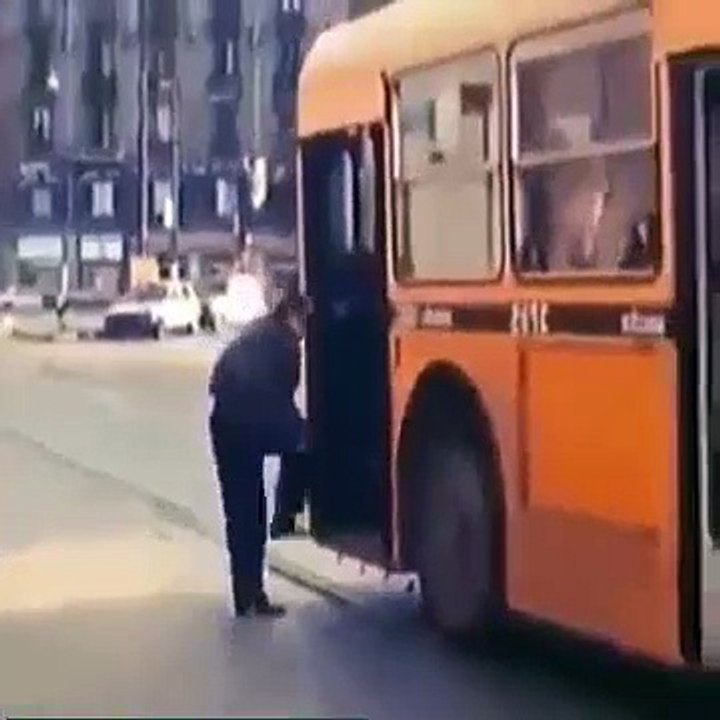 Funny Way To Stop Bus Fail Style