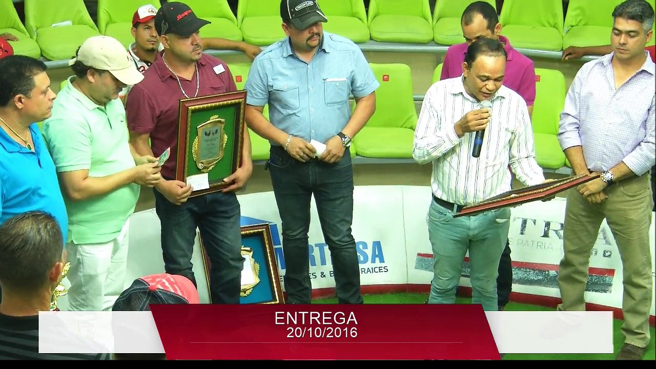 ENTREGA DE TROFEOS