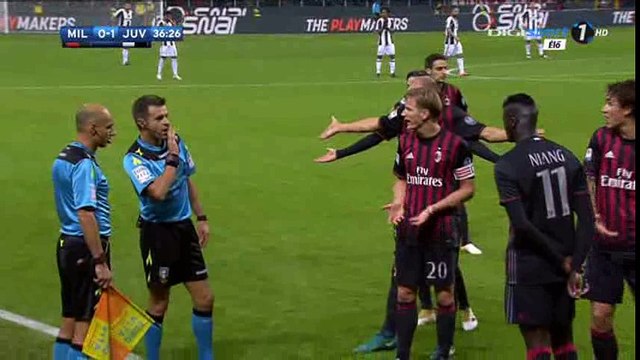 Miralem Pjanic Goal Annulled HD - AC Milan 0-1 Juventus- 22-10-2016
