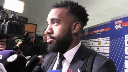 Lacazette : "Un manque d'expérience et de sérieux"