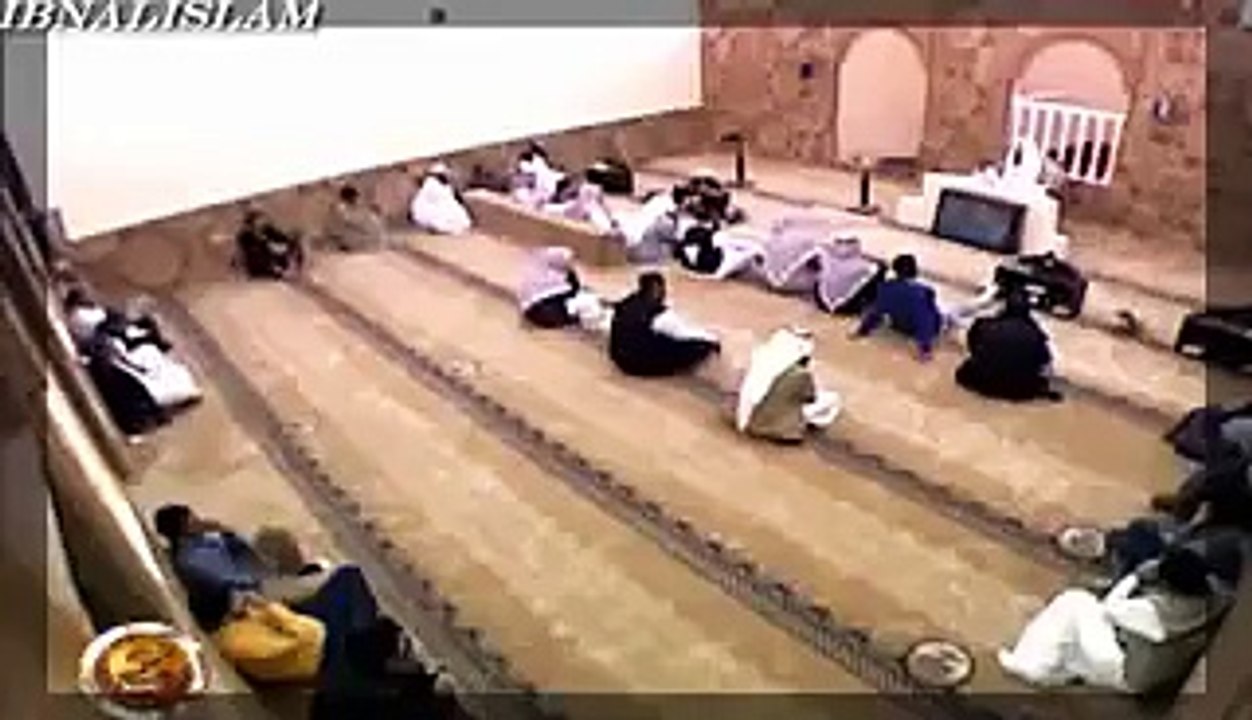 قال عمر .. يا حذيفة .. حدثنا عن الفتن فال .. ما شأنك و شأن الفتنة يا امير المؤمنين