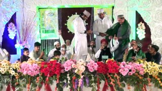 Hussnain de Naney Naal jine pakkiya laiyaan ne Mehfil Gari Show Lahore 2016 By Muhammad Usman Qadri
