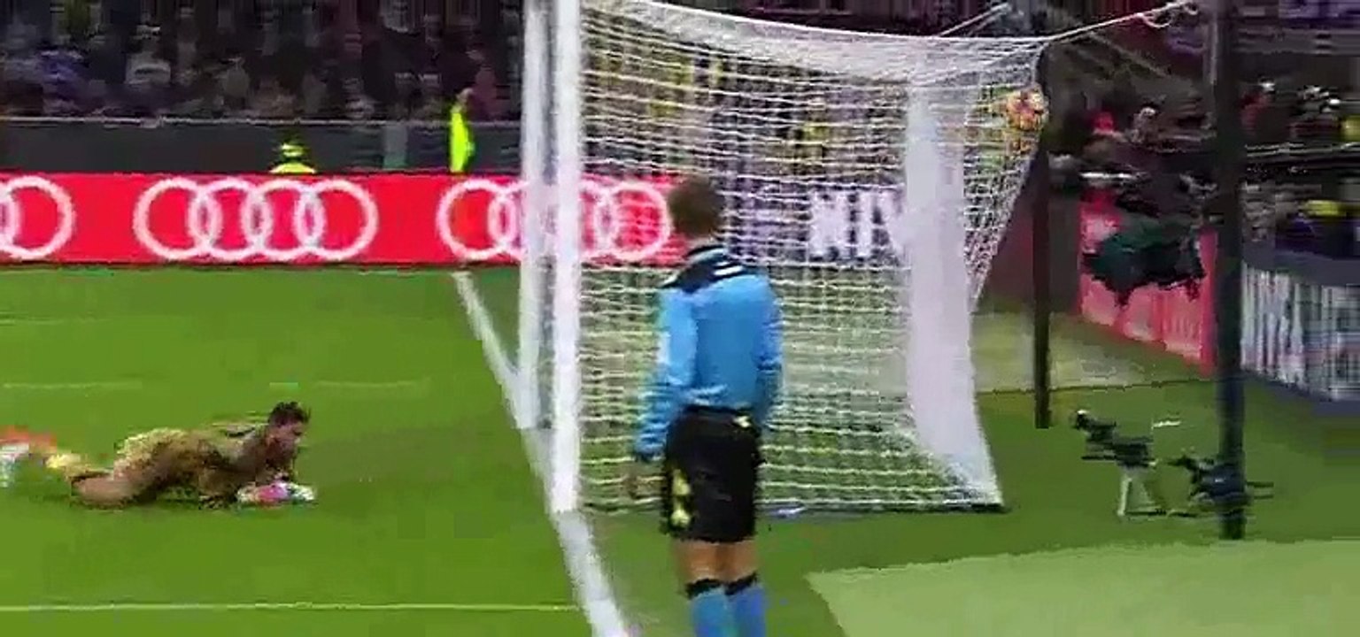 AC Milan  1-0 Juventus - Full Highlights - 22.10.2016 HD