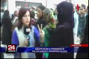 Policía golpea a reportera en plena transmisión en vivo