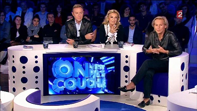 Vanessa Burggraf se fait tacler par Christine Ockrent et Sheila: Vous êtes vraiment irrespectueuse !